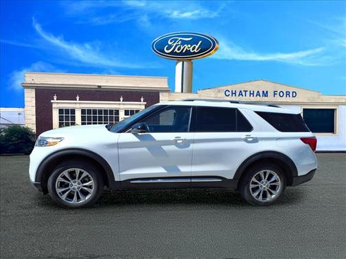 Star White 2022 Ford Explorer Limited