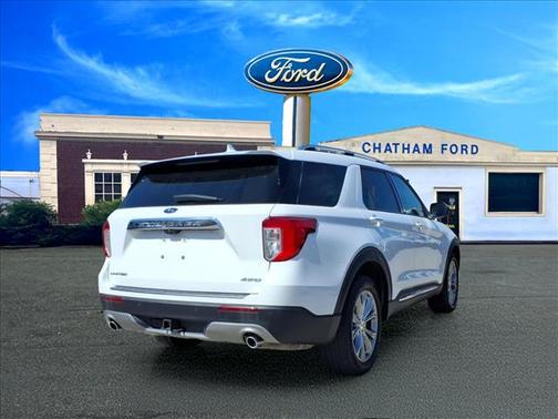Star White 2022 Ford Explorer Limited