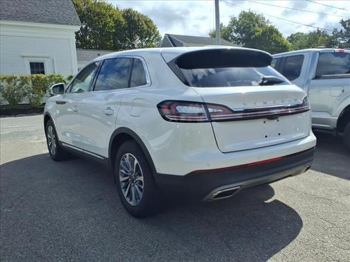 2022 Lincoln Nautilus Standard