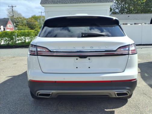 2022 Lincoln Nautilus Standard