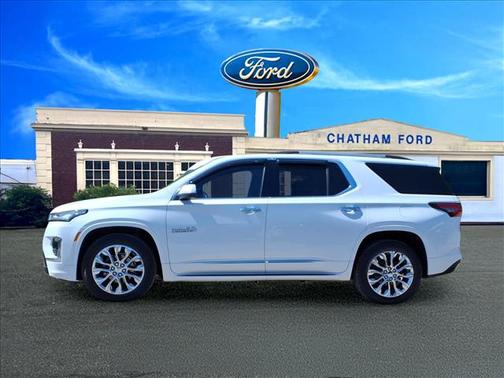 White 2022 Chevrolet Traverse High Country
