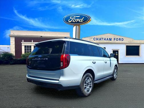 Space Silver A3 2025 Ford Expedition Active