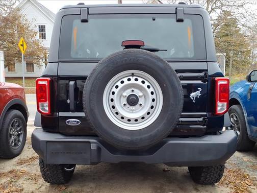 2022 Ford Bronco Base