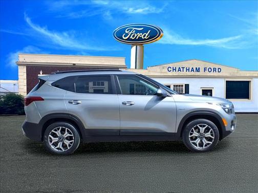Gray 2021 Kia Seltos EX