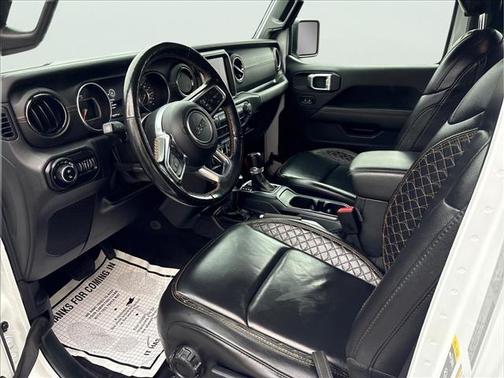 White 2021 Jeep Gladiator High Altitude
