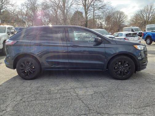 2024 Ford Edge SE