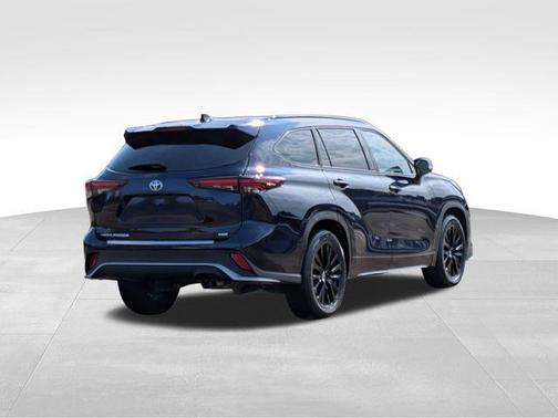 2024 Toyota Highlander XSE
