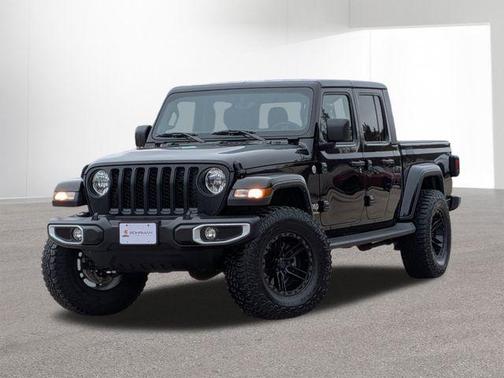2022 Jeep Gladiator Overland