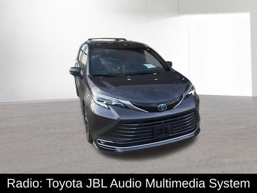 Magnetic Gray Metallic 2025 Toyota Sienna Platinum