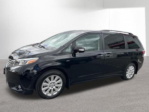 Midnight Black Metallic 2017 Toyota Sienna Limited Premium