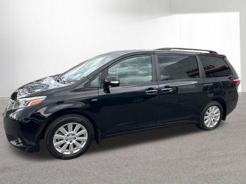 Midnight Black Metallic 2017 Toyota Sienna Limited Premium