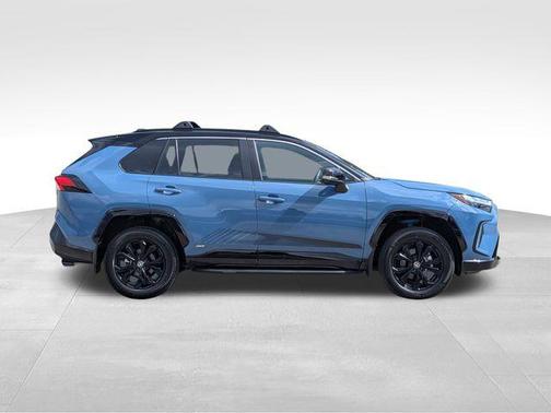 2025 Toyota RAV4 Hybrid SE
