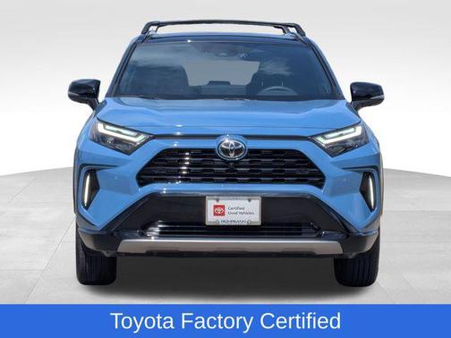 2025 Toyota RAV4 Hybrid SE