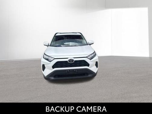 Ice Cap 2025 Toyota RAV4 XLE