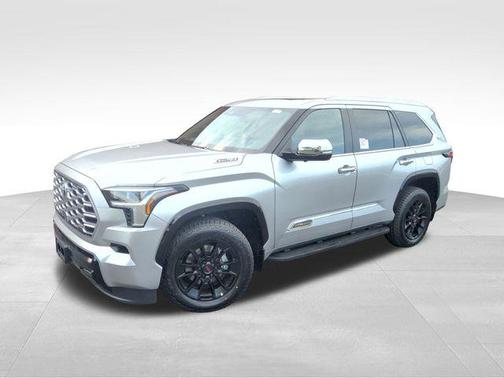 2025 Toyota Sequoia Base