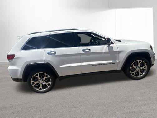 Bright White Clearcoat 2022 Jeep Grand Cherokee Limited