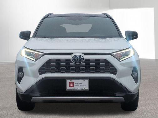 2020 Toyota RAV4 Hybrid SE
