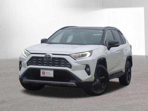 2020 Toyota RAV4 Hybrid SE