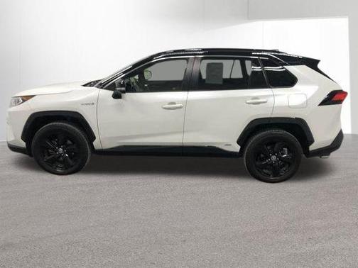2020 Toyota RAV4 Hybrid SE