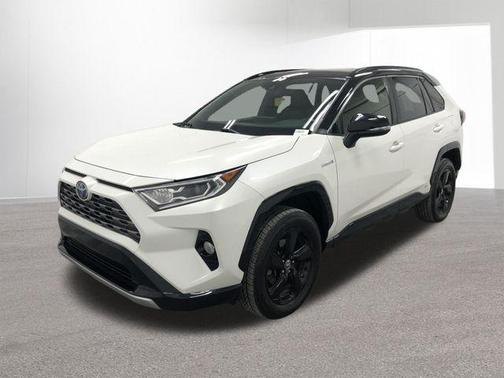 2020 Toyota RAV4 Hybrid SE