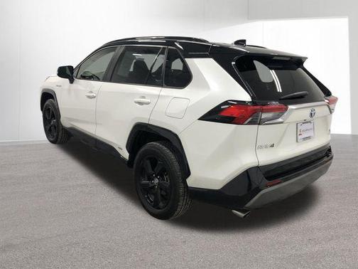 2020 Toyota RAV4 Hybrid SE