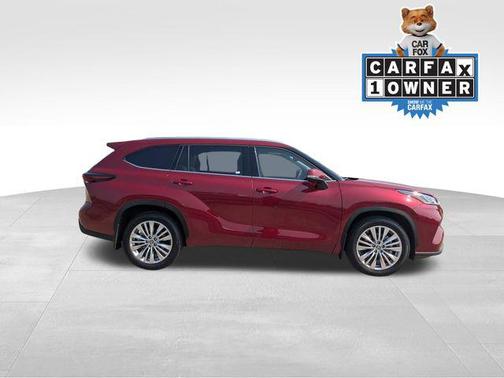 2024 Toyota Highlander Platinum
