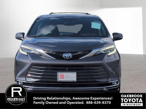 2022 Toyota Sienna Platinum 7 Passenger