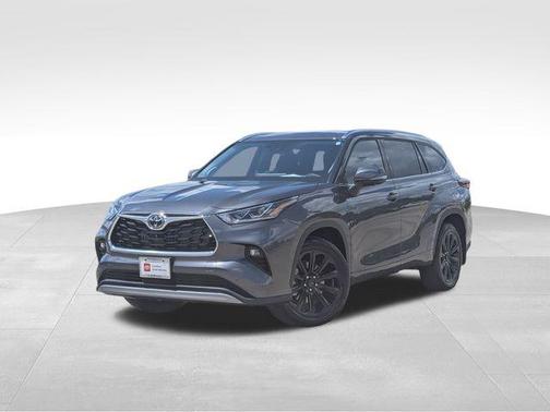 2025 Toyota Highlander Platinum