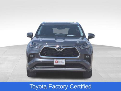 2025 Toyota Highlander Platinum