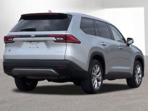 Celestial Silver Metallic 2024 Toyota Grand Highlander Limited