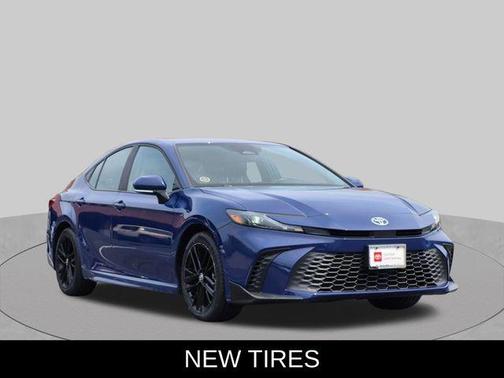Reservoir Blue 2025 Toyota Camry SE