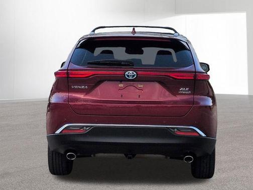 2022 Toyota Venza XLE