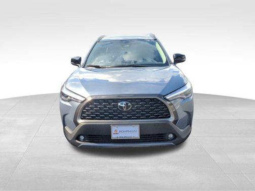 2025 Toyota Corolla Cross XLE