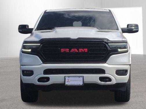 Ivory White Tri-Coat Pearlcoat 2023 RAM 1500 Limited