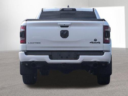 Ivory White Tri-Coat Pearlcoat 2023 RAM 1500 Limited