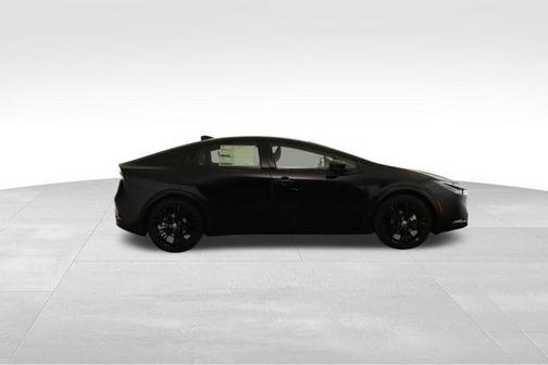 2025 Toyota Prius L