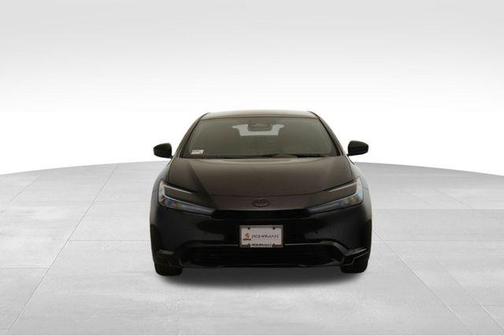 2025 Toyota Prius L