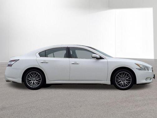 Winter Frost Pearl 2012 Nissan Maxima SV