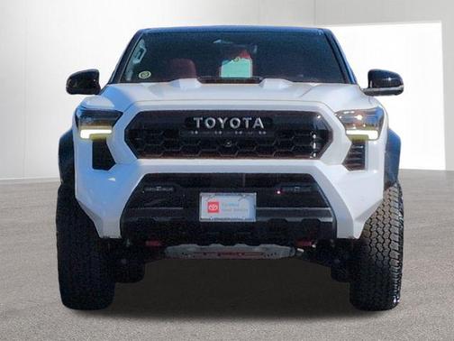 Ice Cap w/Black Roof 2025 Toyota Tacoma Hybrid TRD Pro