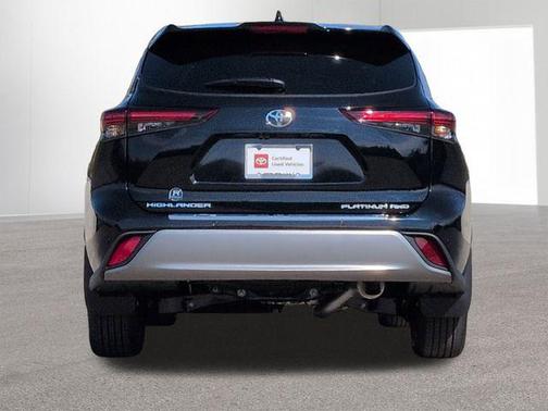 2026 Toyota Highlander Platinum