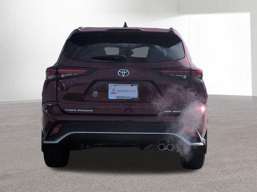 2025 Toyota Highlander XSE