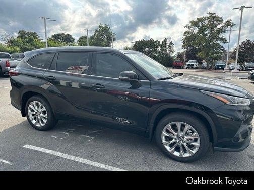 Midnight Black Metallic 2026 Toyota Highlander Limited