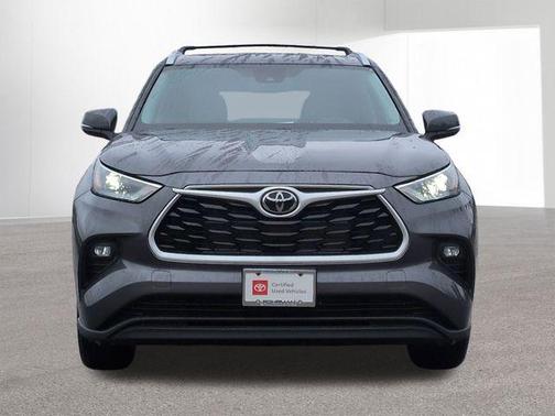 2025 Toyota Highlander Hybrid XLE