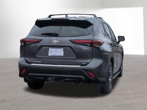 2025 Toyota Highlander Hybrid XLE