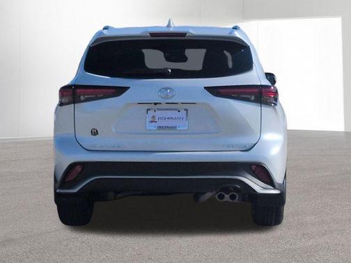 2026 Toyota Highlander XSE