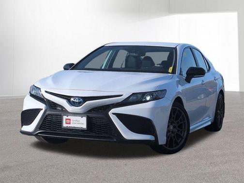 2024 Toyota Camry Hybrid SE