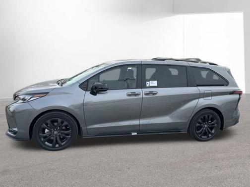 2026 Toyota Sienna XSE 7 Passenger