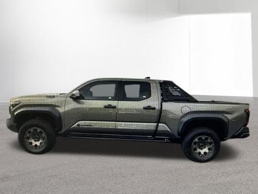 Bronze Oxide 2025 Toyota Tacoma Hybrid Trailhunter