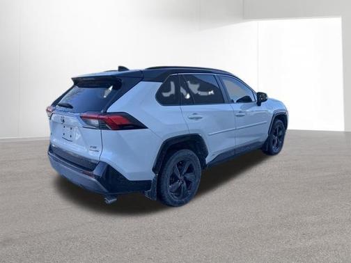 2020 Toyota RAV4 Hybrid SE