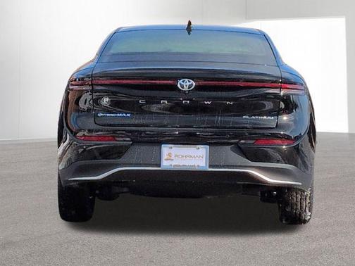 2026 Toyota Crown Platinum